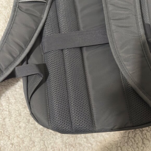Swissgear Laptop Backpack Charcoal Gray With Padded Straps & Side Pockets school - Picture 15 of 16